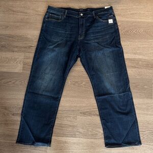 Lucky Brand Men's Deep Indigo Relaxed Jeans NWT!!!